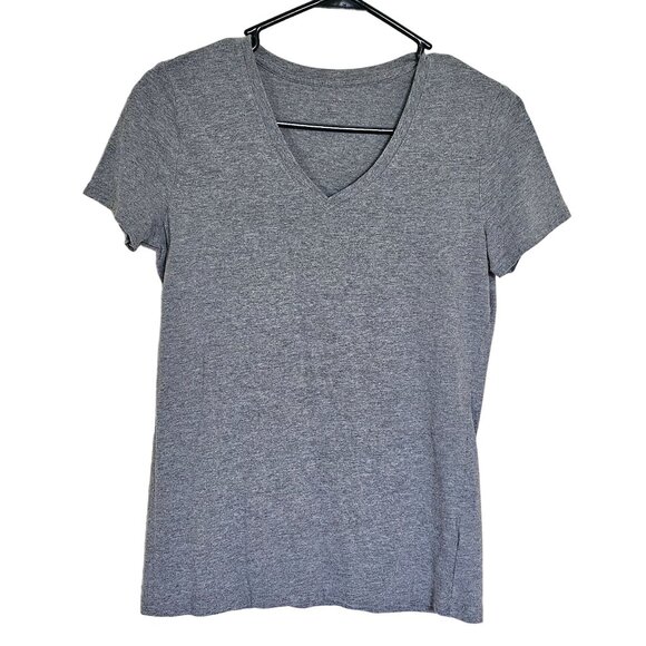 SAKS Fifth Avenue Solid Gray Short Sleeve V-Neck T-Shirt - S/P - Casual, Neutral - Picture 1 of 6